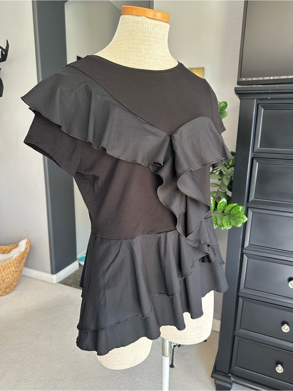 White House Black Market Black Ruffle Peplum Short-Sleeve Top, size medium - Picture 7 of 14